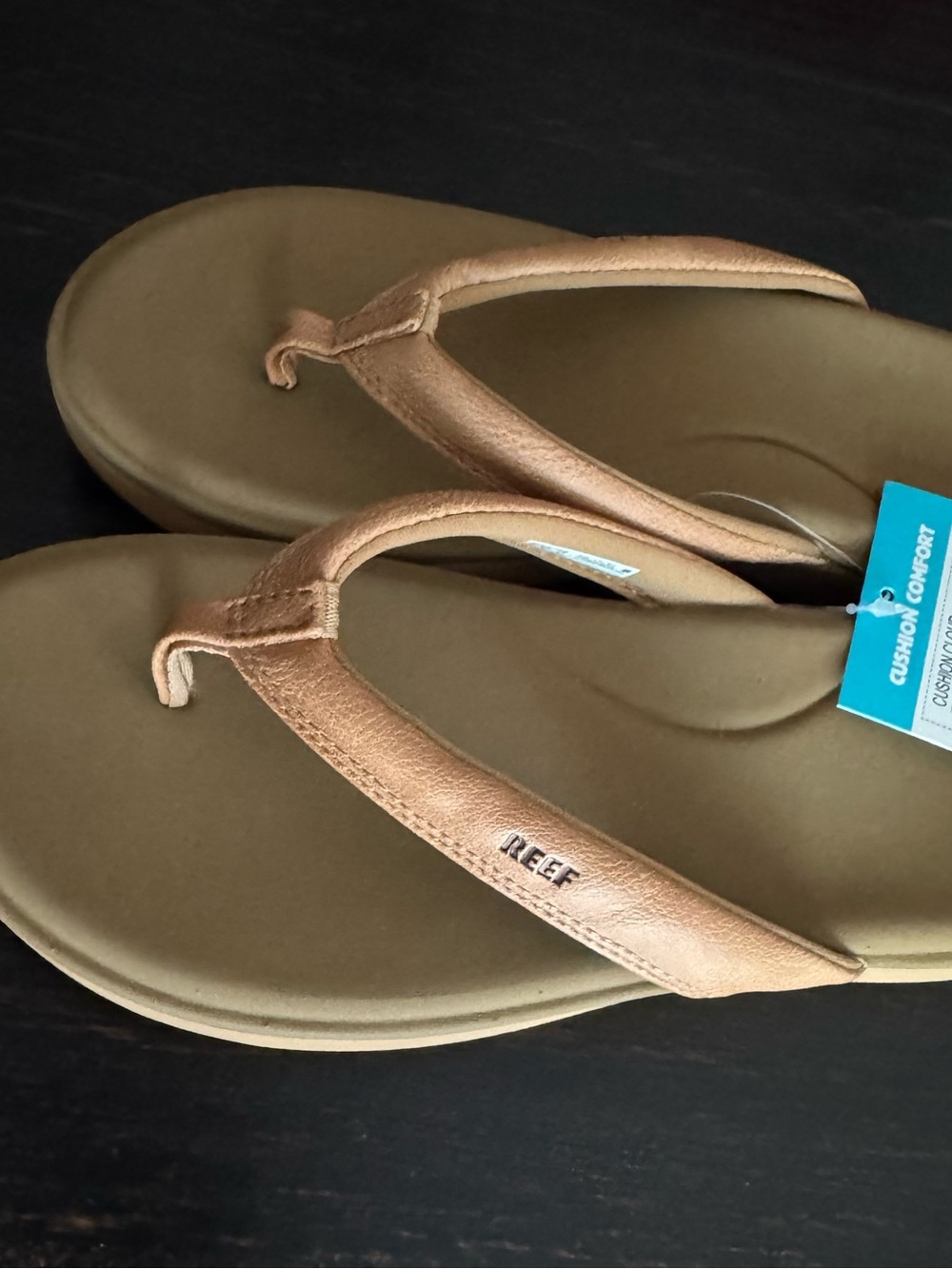 NWT! Reef Women's Cushion Cloud Natural Flip-Flop size 9 - Picture 3 of 5